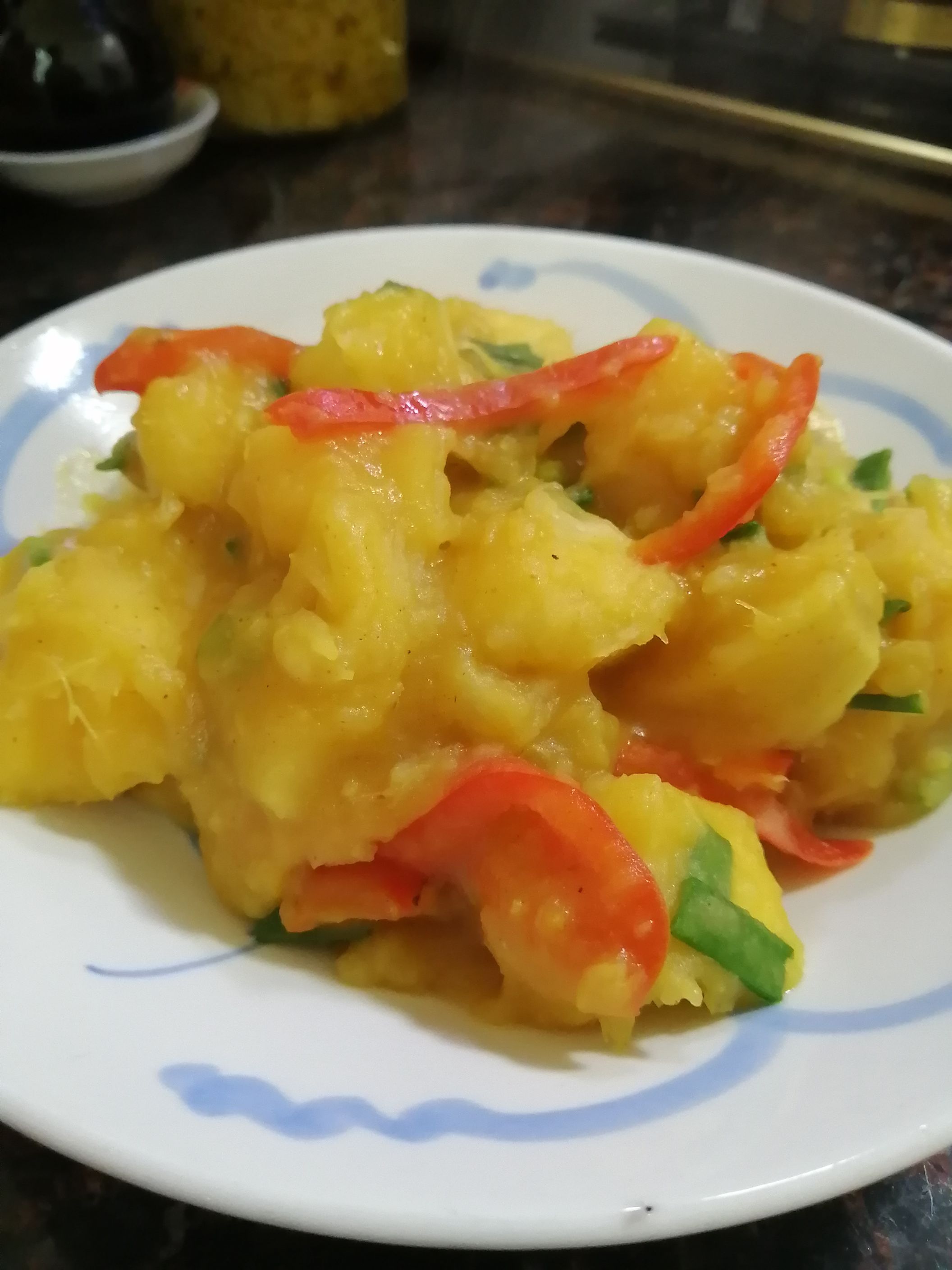 家鄉的味道~咖喱炒木薯的做法-咖喱味炒菜譜-易網健康養生網 家鄉的味道~咖喱炒木薯的做法-咖喱味炒菜譜