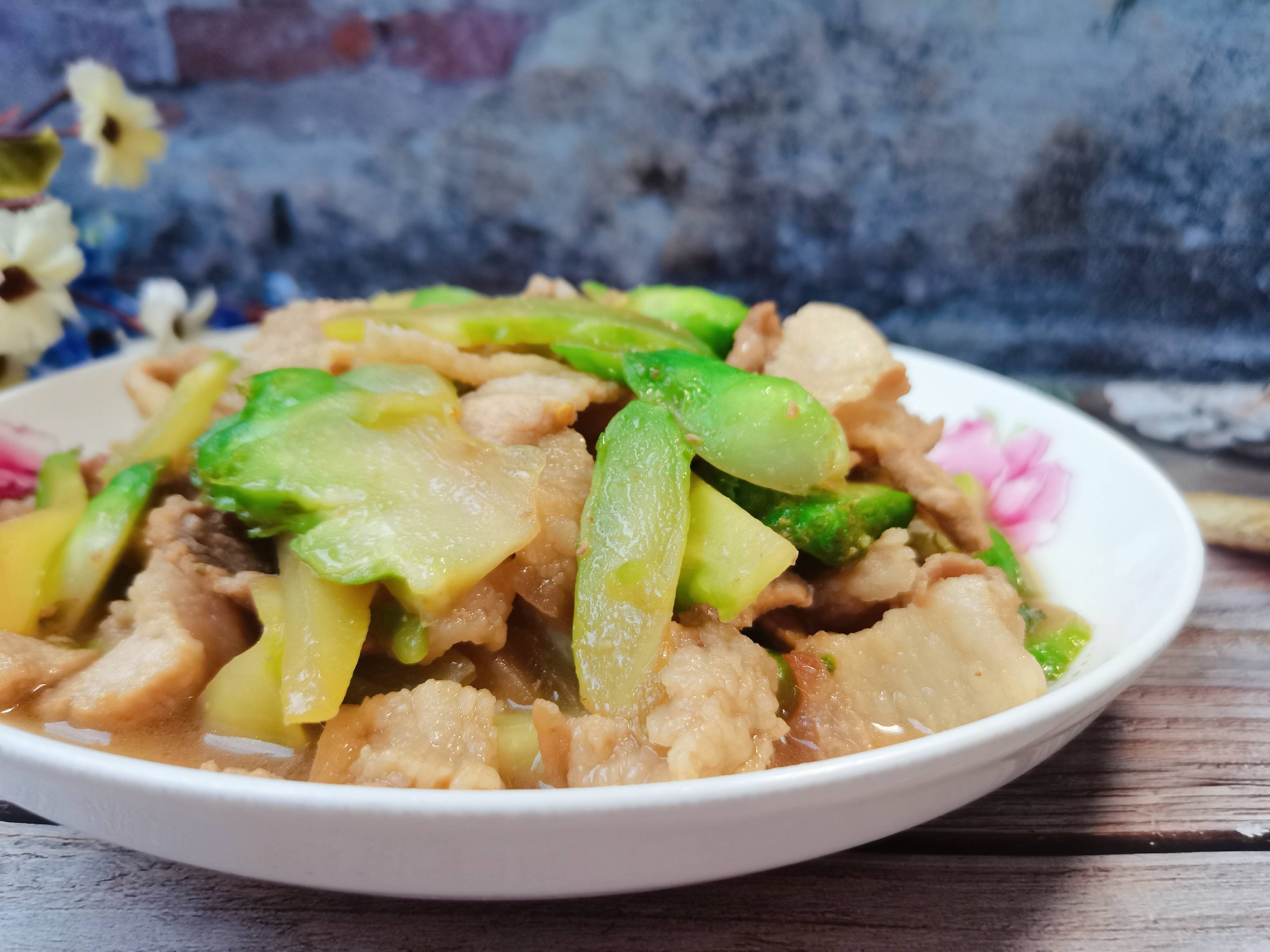 兒菜炒肉片的做法-家常味炒菜譜-易網健康養生網 兒菜炒肉片的做法-家常味炒菜譜