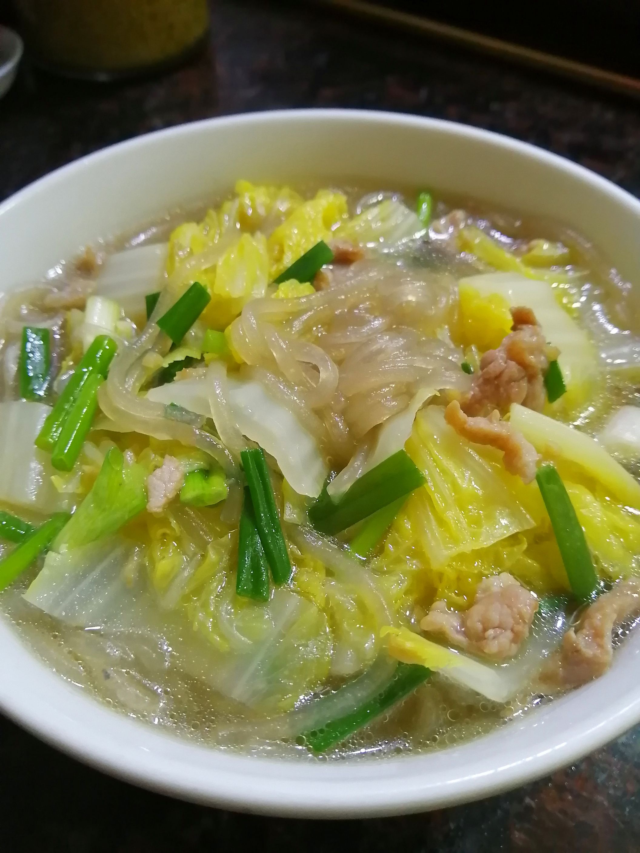 肉丁白菜燉粉條的做法-家常味燉菜譜-易網健康養生網 肉丁白菜燉粉條的做法-家常味燉菜譜