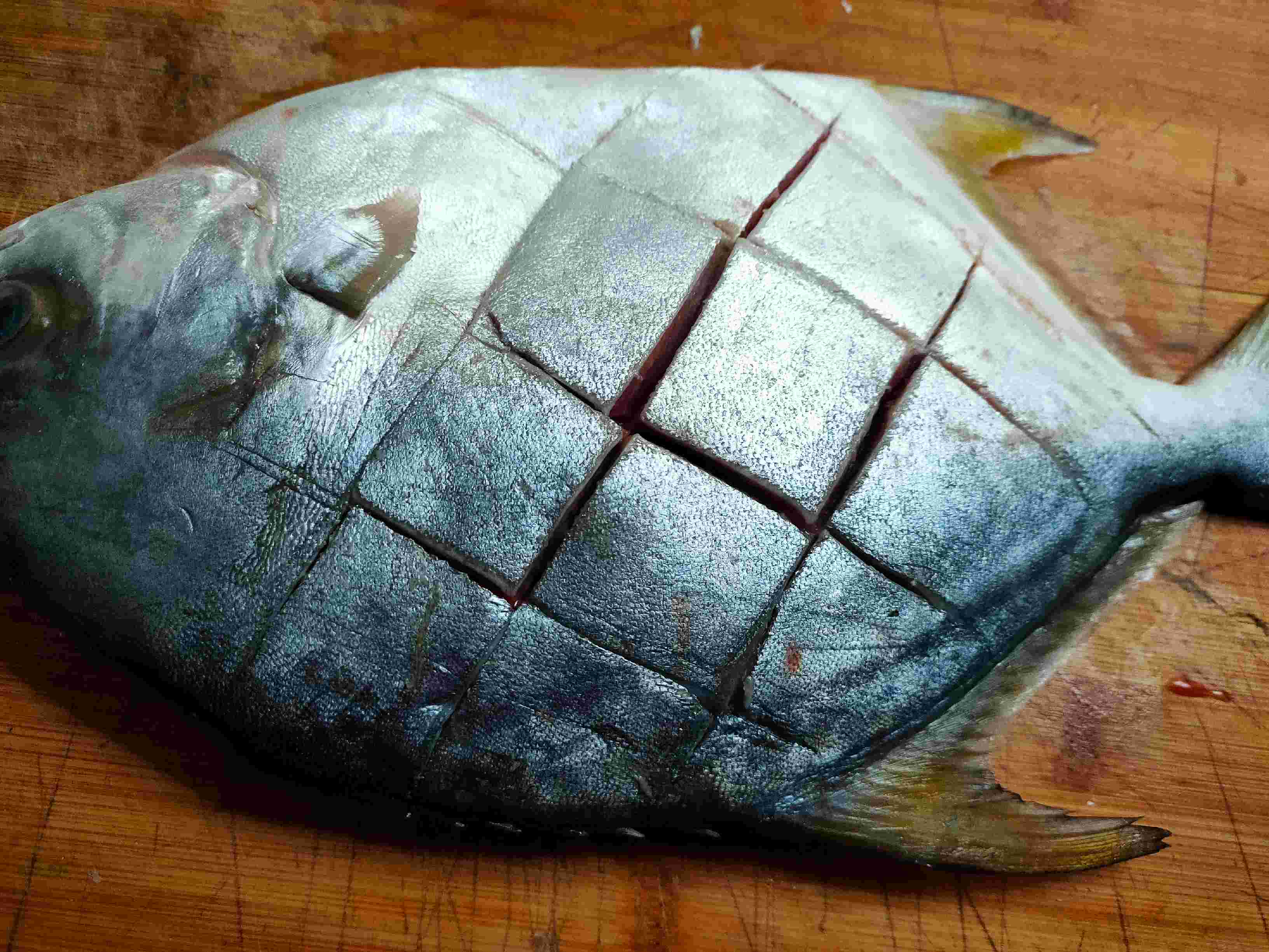 清蒸金鯧魚(yú)的做法-家常味蒸菜譜