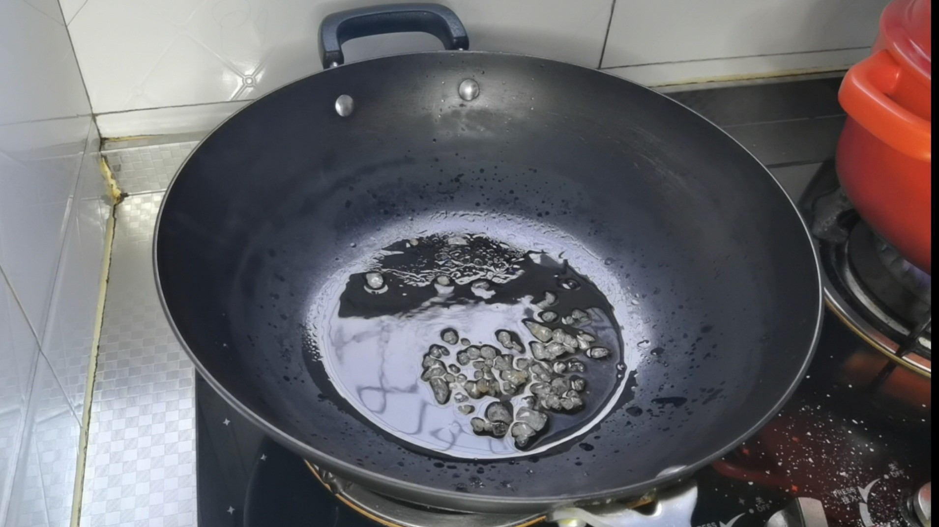 看了直流口水的紅燒牛腩燉土豆的做法-家常味燉菜譜-易網健康養生網 看了直流口水的紅燒牛腩燉土豆的做法-家常味燉菜譜