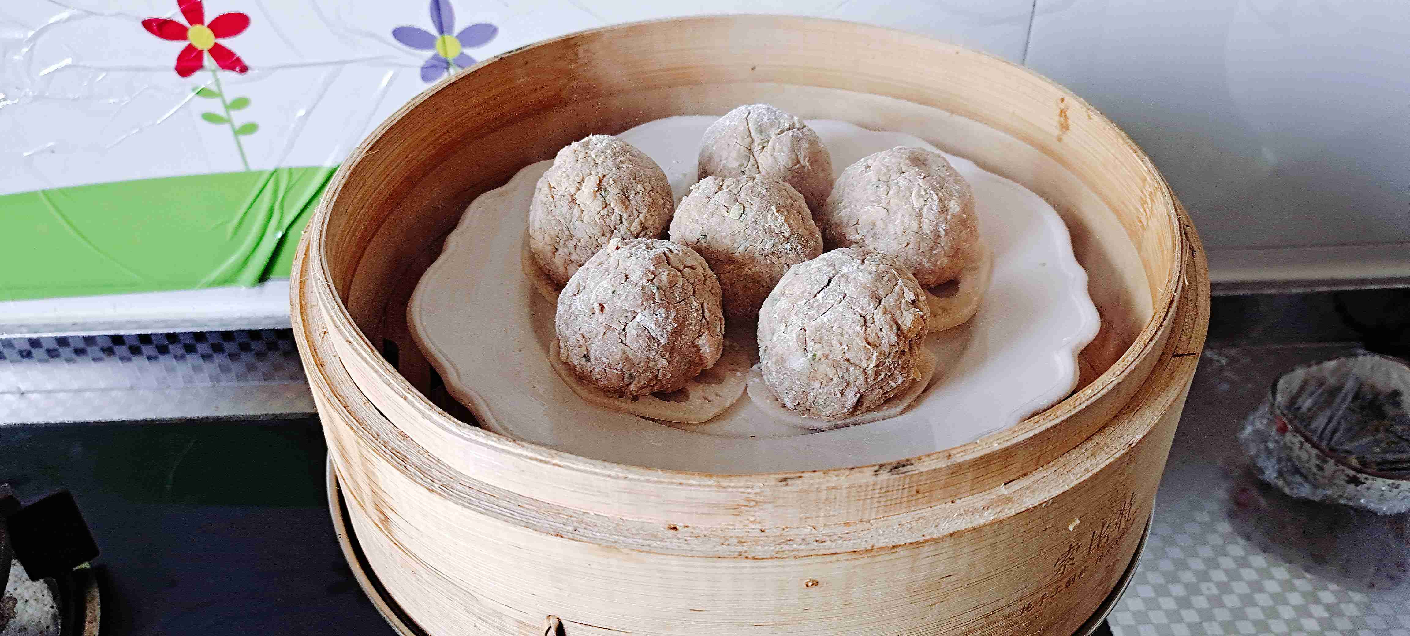 學(xué)會花樣肉圓做法，春節(jié)餐桌讓你倍有面兒~糖醋鴛鴦蛋的做法-酸甜味蒸菜譜