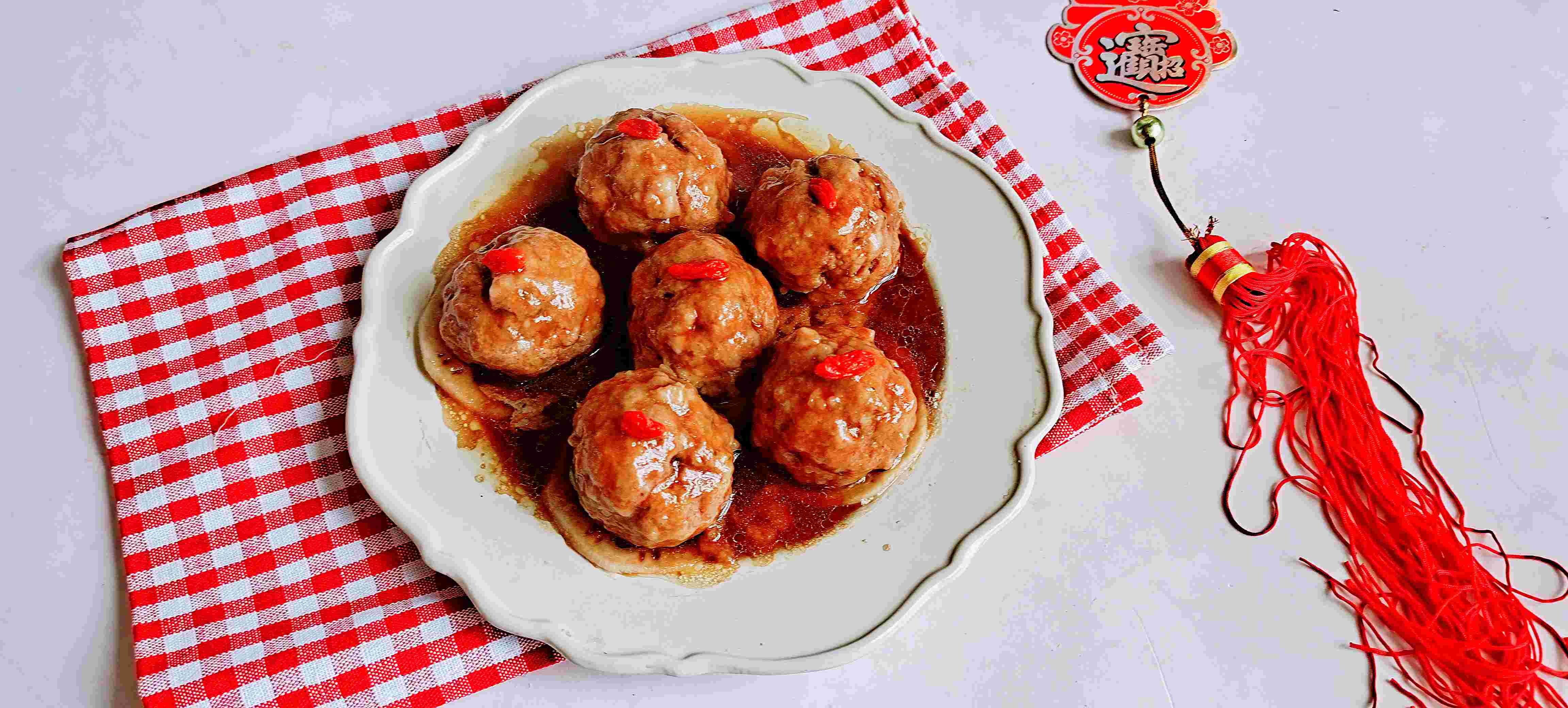 學(xué)會花樣肉圓做法，春節(jié)餐桌讓你倍有面兒~糖醋鴛鴦蛋的做法-酸甜味蒸菜譜