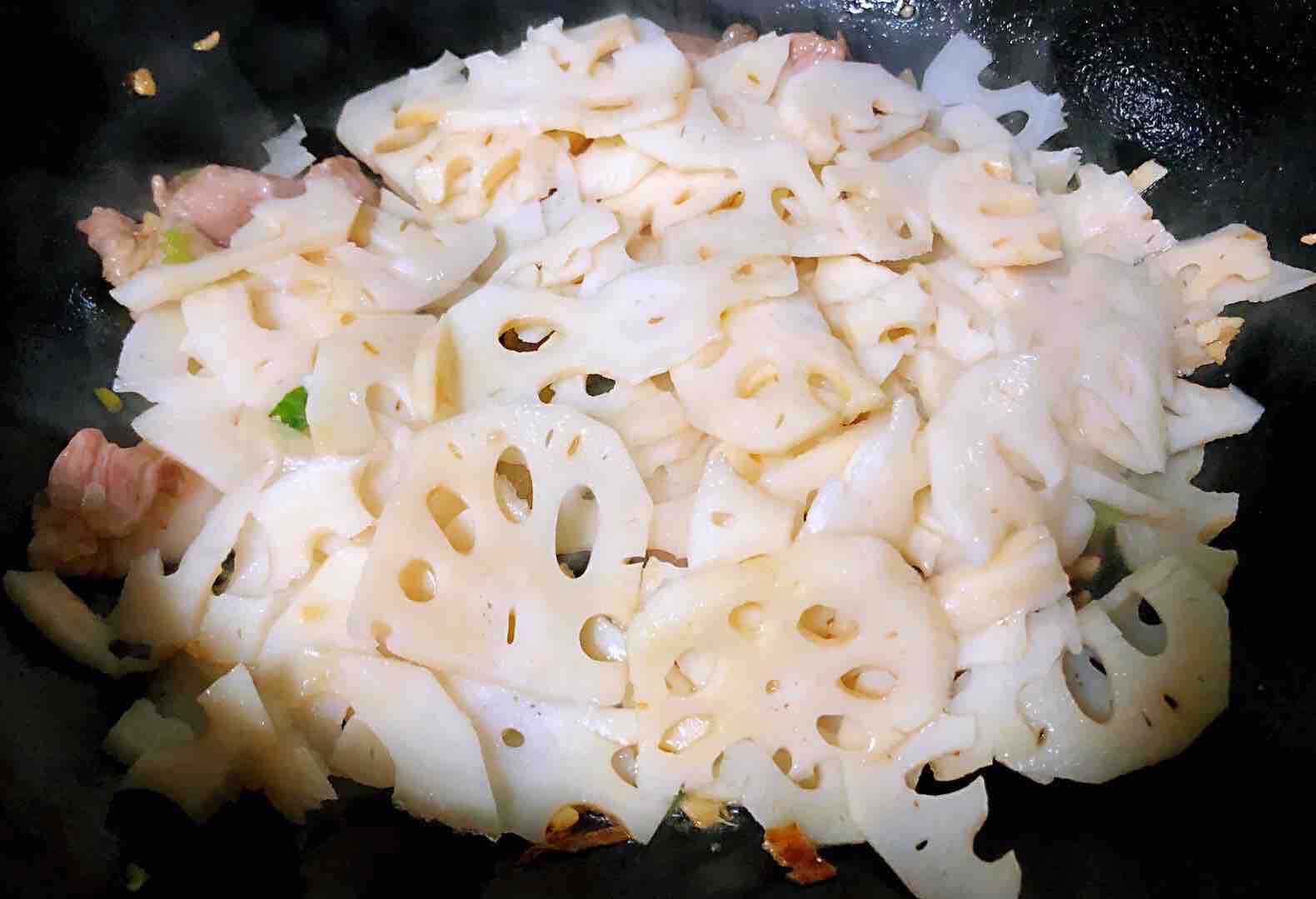 蓮藕炒肉片的做法-咸鮮味炒菜譜-易網健康養生網 蓮藕炒肉片的做法-咸鮮味炒菜譜