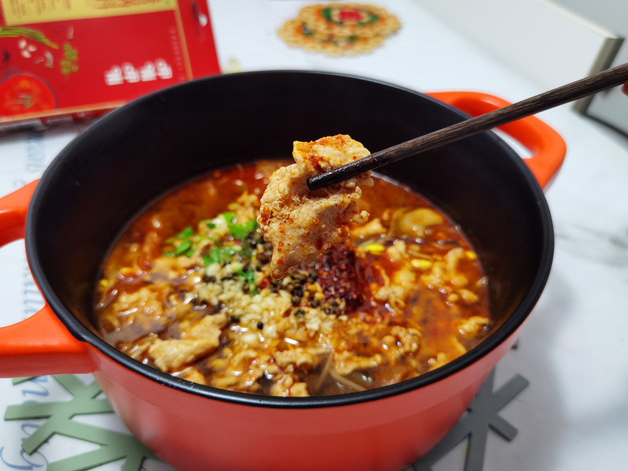 水煮肉片柔嫩的秘訣的做法-麻辣味煮菜譜-易網(wǎng)健康養(yǎng)生網(wǎng) 水煮肉片柔嫩的秘訣的做法-麻辣味煮菜譜