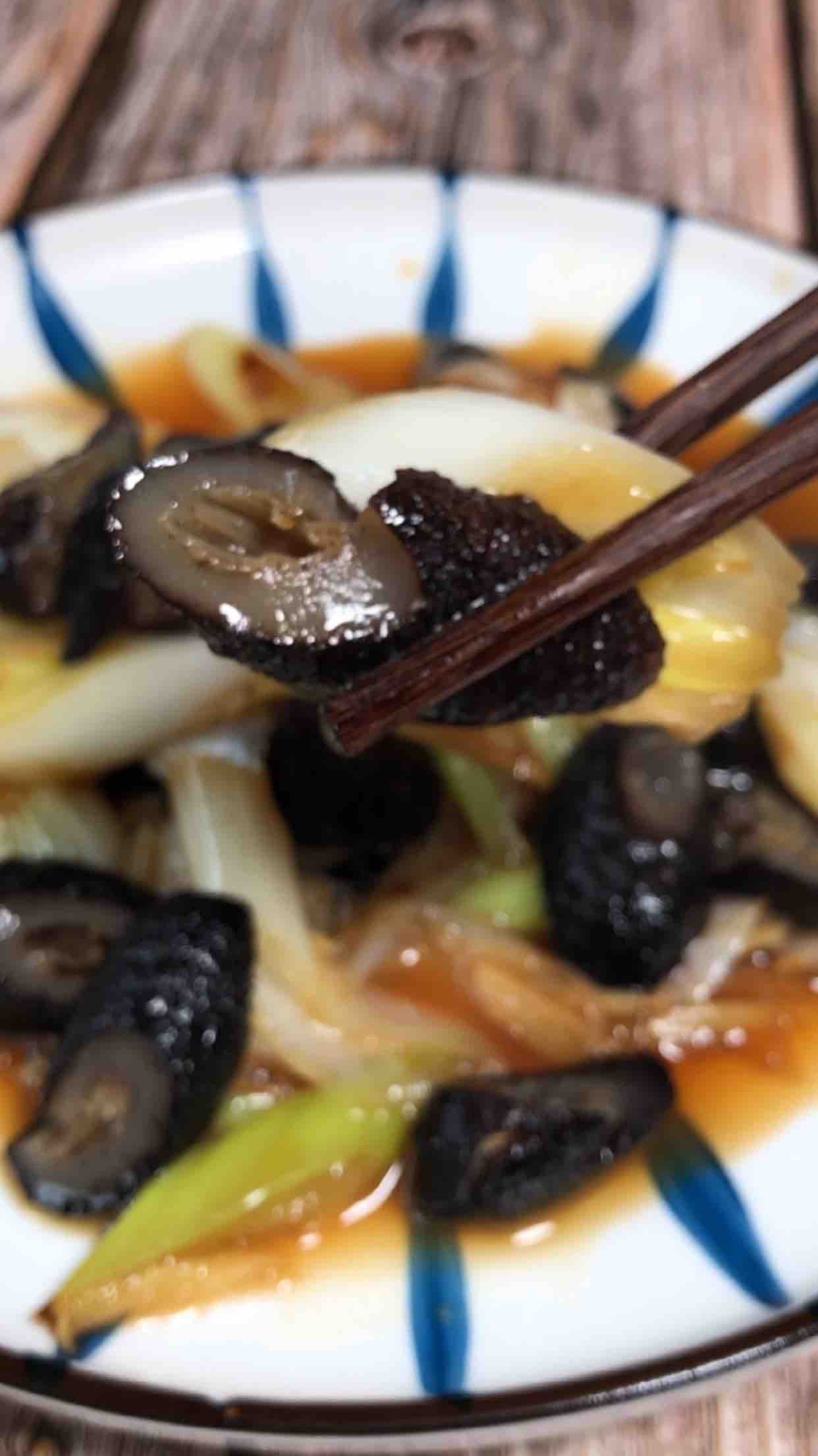 蔥燒海參的做法-家常味燒菜譜-易網(wǎng)健康養(yǎng)生網(wǎng) 蔥燒海參的做法-家常味燒菜譜