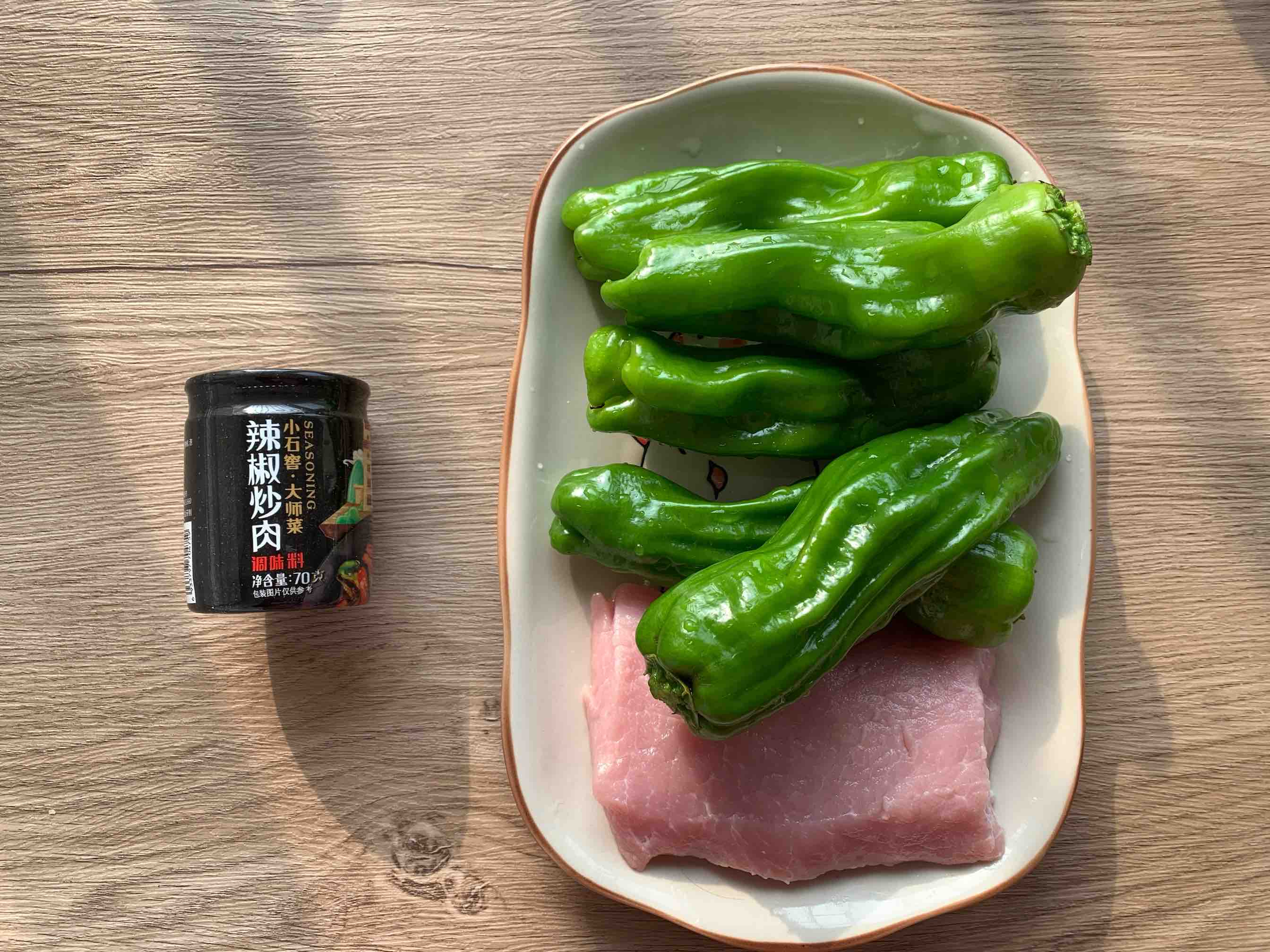 簡簡單單下飯菜：辣椒炒肉的做法-香辣味炒菜譜