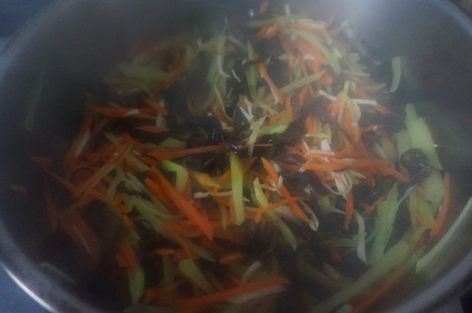 清炒春意繽紛彩蔬的做法-咸鮮味炒菜譜