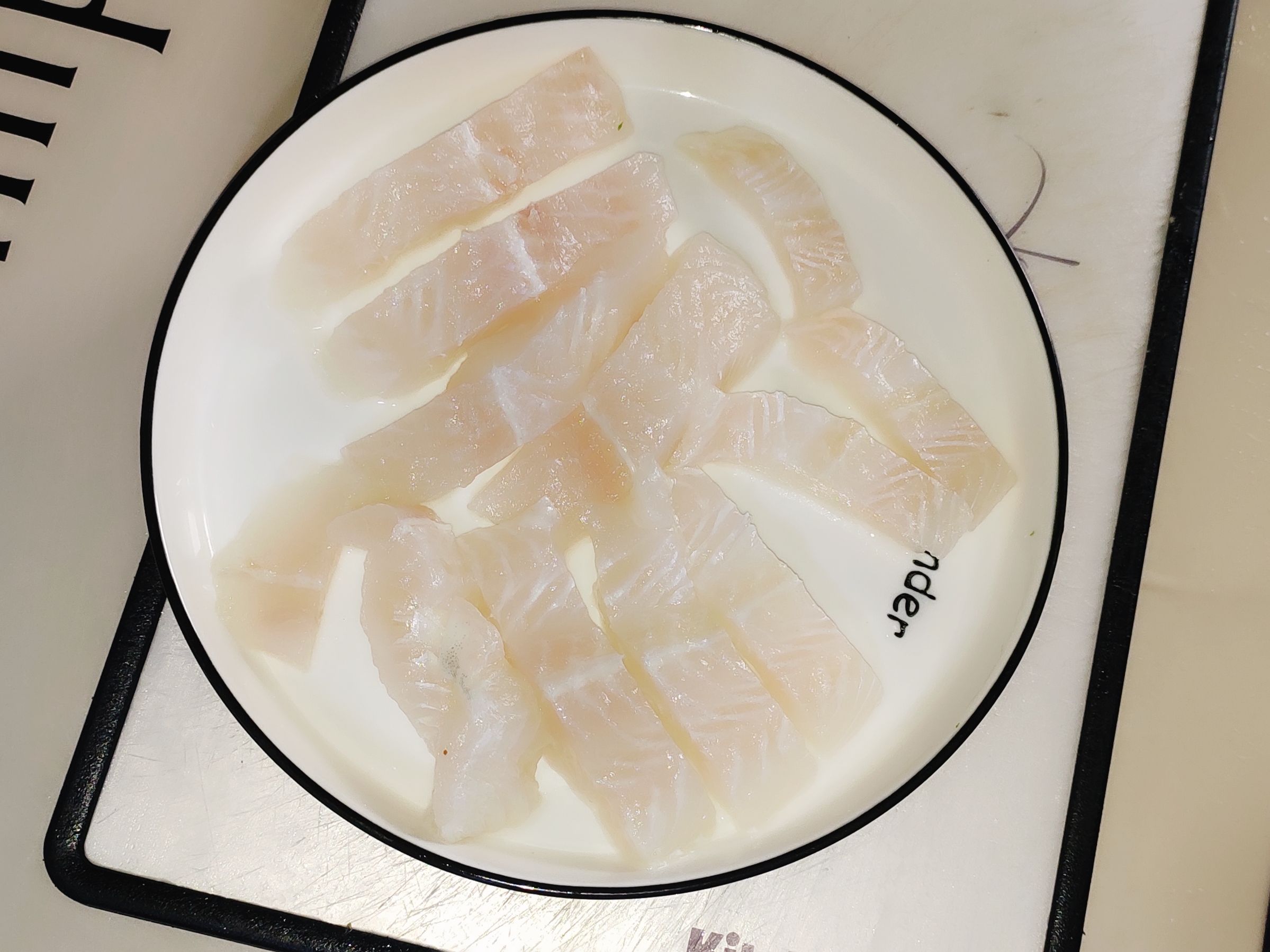又鮮又嫩的香煎巴沙魚柳的做法-咸鮮味煎菜譜