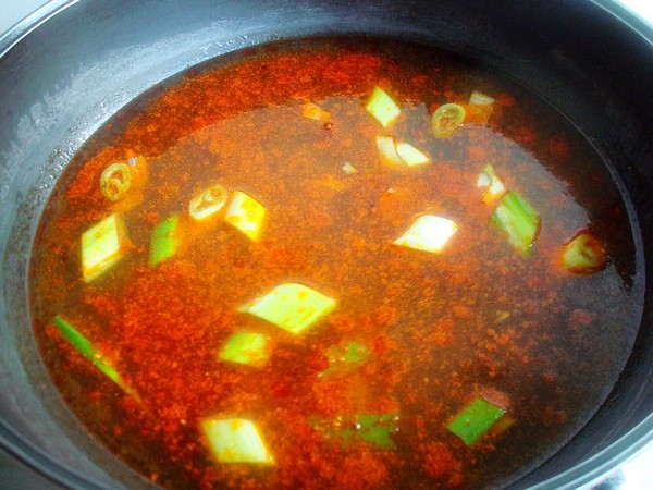 冒菜米粉的做法-香辣味煮菜譜-易網(wǎng)健康養(yǎng)生網(wǎng) 冒菜米粉的做法-香辣味煮菜譜
