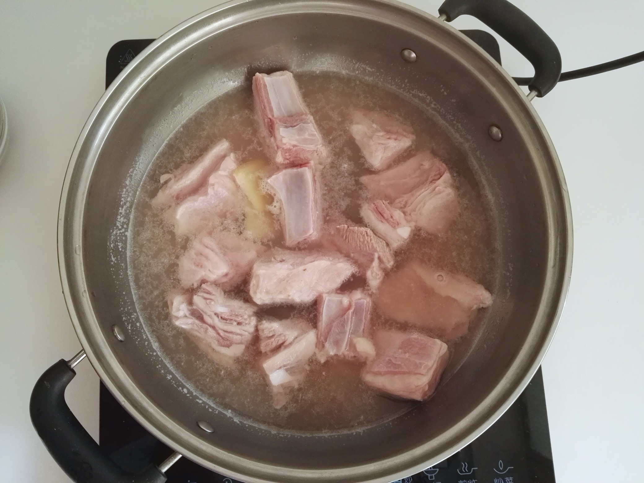 羊排這樣做,簡單又美味,暖身又暖心的做法-咸鮮味煮菜譜-易網健康養生網 羊排這樣做,簡單又美味,暖身又暖心的做法-咸鮮味煮菜譜