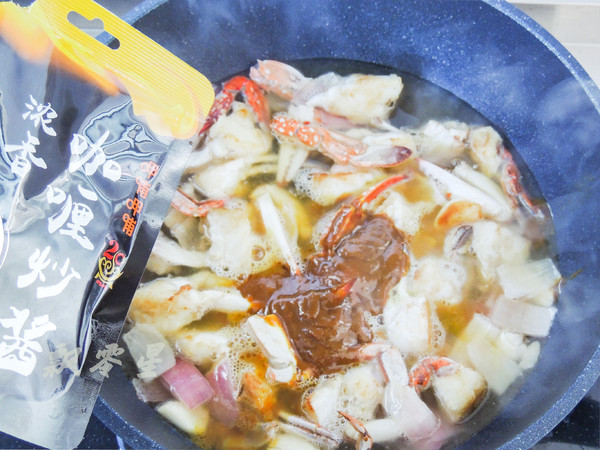 梭子蟹和咖喱碰撞出的美味,簡單零失敗的做法-咖喱味煮菜譜-易網健康養生網 梭子蟹和咖喱碰撞出的美味,簡單零失敗的做法-咖喱味煮菜譜