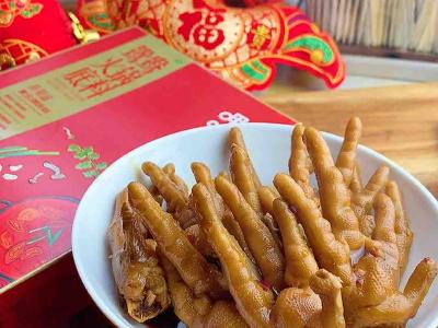 麻辣鹵雞爪，年菜里不可缺少的一道菜的做法-麻辣味鹵菜譜