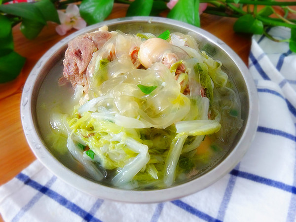 羊骨肉燉白菜的做法-咸鮮味燉菜譜-易網(wǎng)健康養(yǎng)生網(wǎng) 羊骨肉燉白菜的做法-咸鮮味燉菜譜