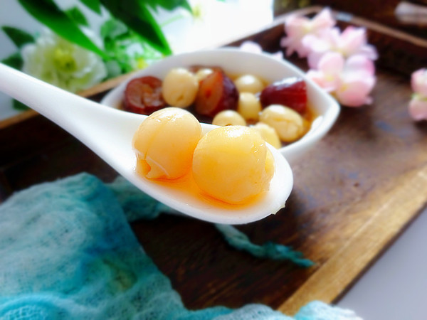 蓮子蒸紅棗的做法-甜味蒸菜譜-易網(wǎng)健康養(yǎng)生網(wǎng) 蓮子蒸紅棗的做法-甜味蒸菜譜