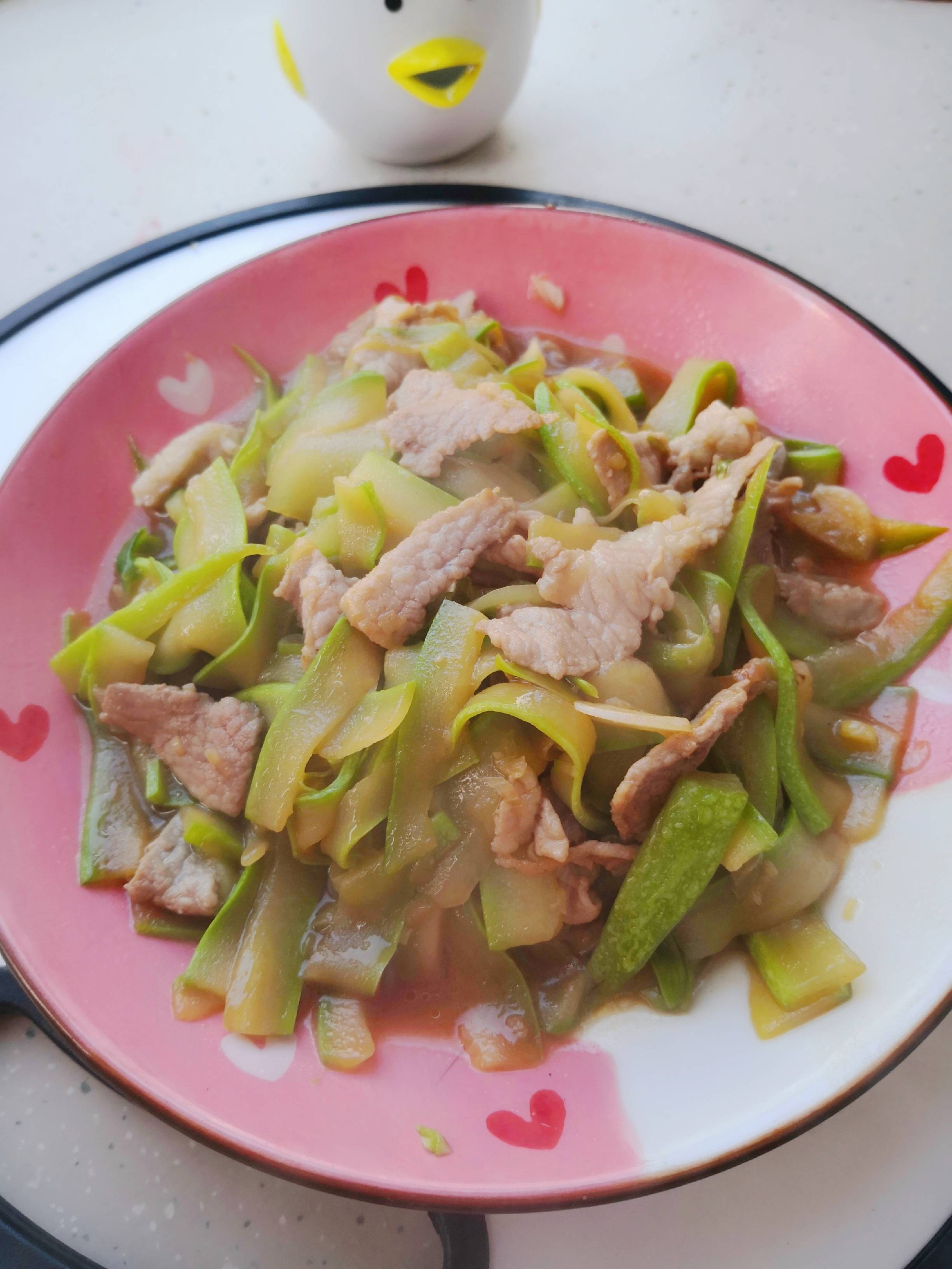 鮮香下飯,葷素搭配營養好,角瓜炒肉片的做法-家常味炒菜譜-易網健康養生網 鮮香下飯,葷素搭配營養好,角瓜炒肉片的做法-家常味炒菜譜