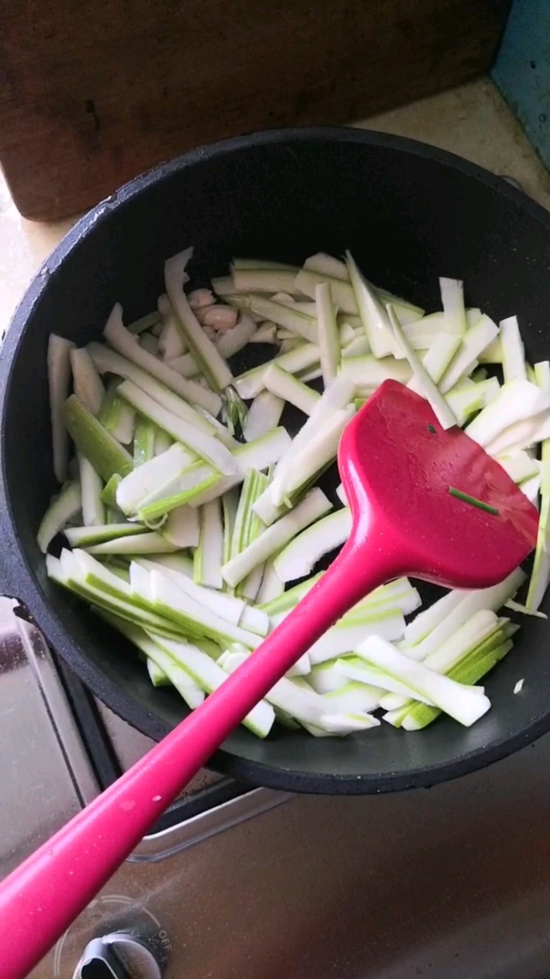 鮮香下飯，葷素搭配營養好，角瓜炒肉片的做法-家常味炒菜譜