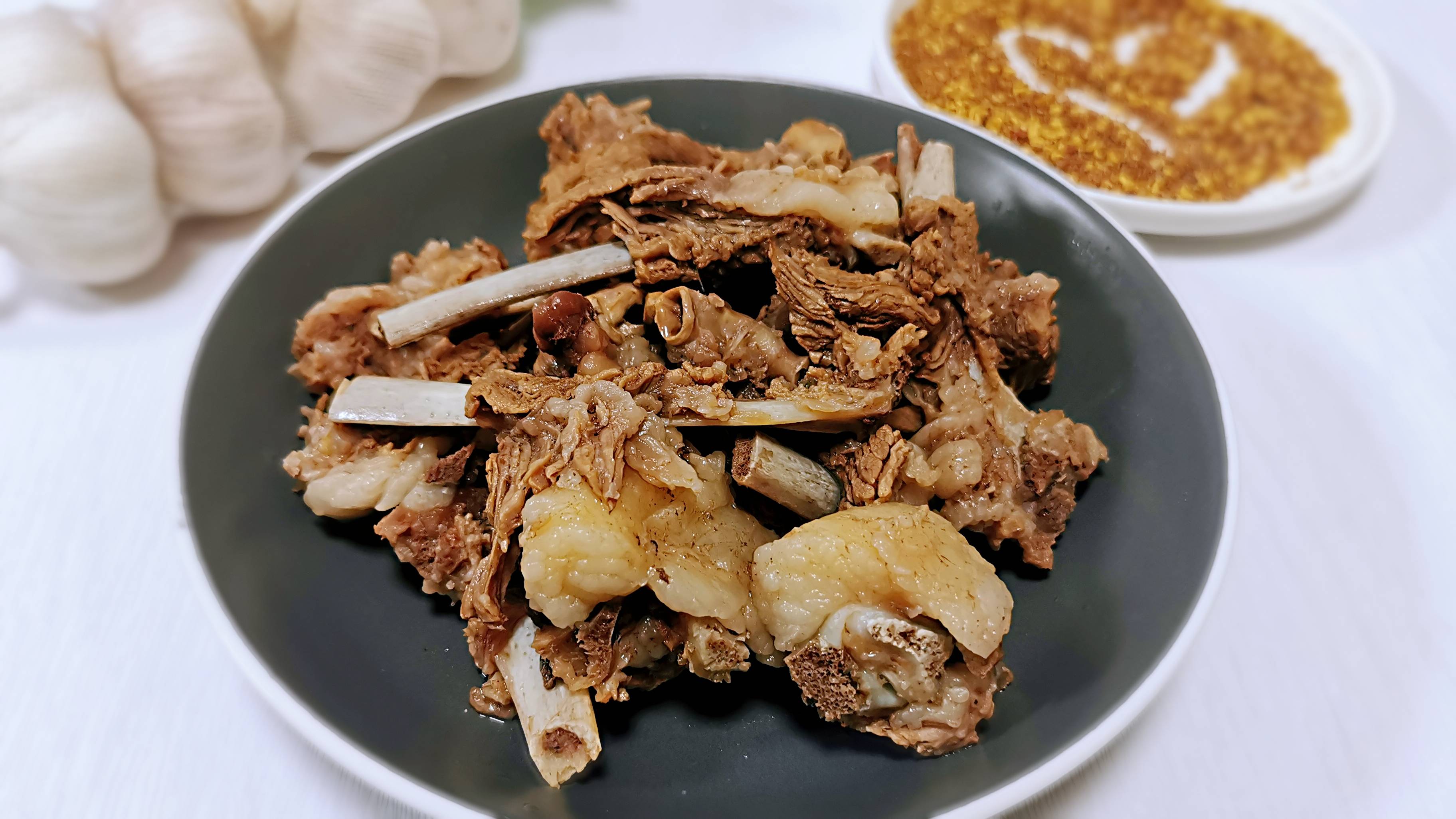 我燉羊排從來(lái)不放鹽，蘸著椒鹽吃它不香嗎？的做法-咸鮮味煮菜譜