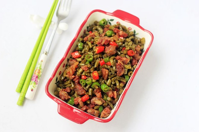 酸豆角炒臘腸的做法-酸辣味炒菜譜-易網(wǎng)健康養(yǎng)生網(wǎng) 酸豆角炒臘腸的做法-酸辣味炒菜譜