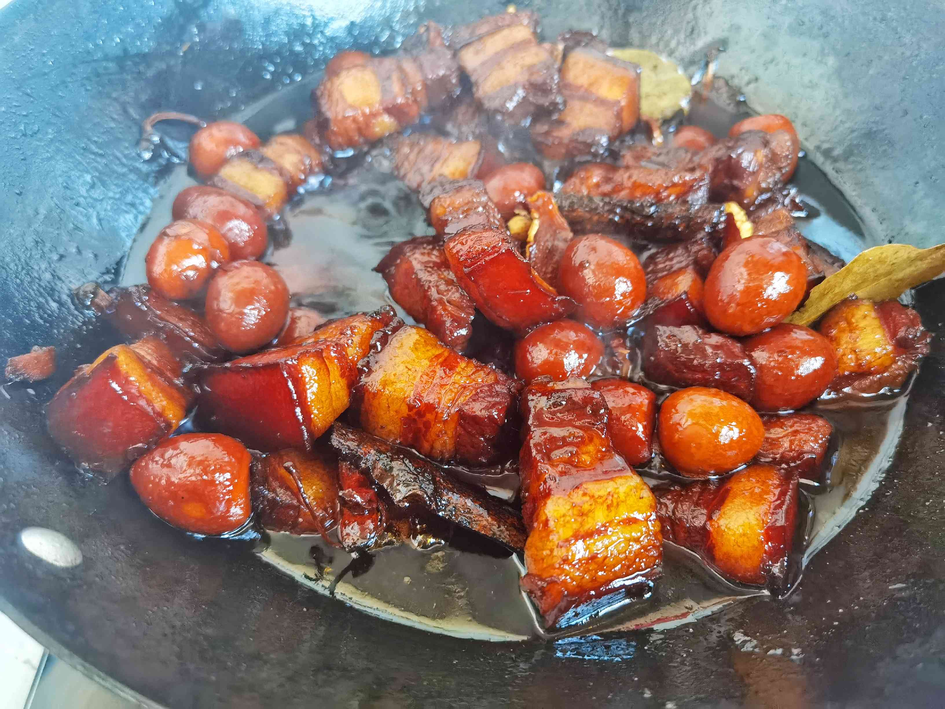 年夜飯“硬菜”-不加1滴水的紅燒肉,入口咂舌仰嘆天的做法-家常味燉菜譜-易網健康養生網 年夜飯“硬菜”-不加1滴水的紅燒肉,入口咂舌仰嘆天的做法-家常味燉菜譜