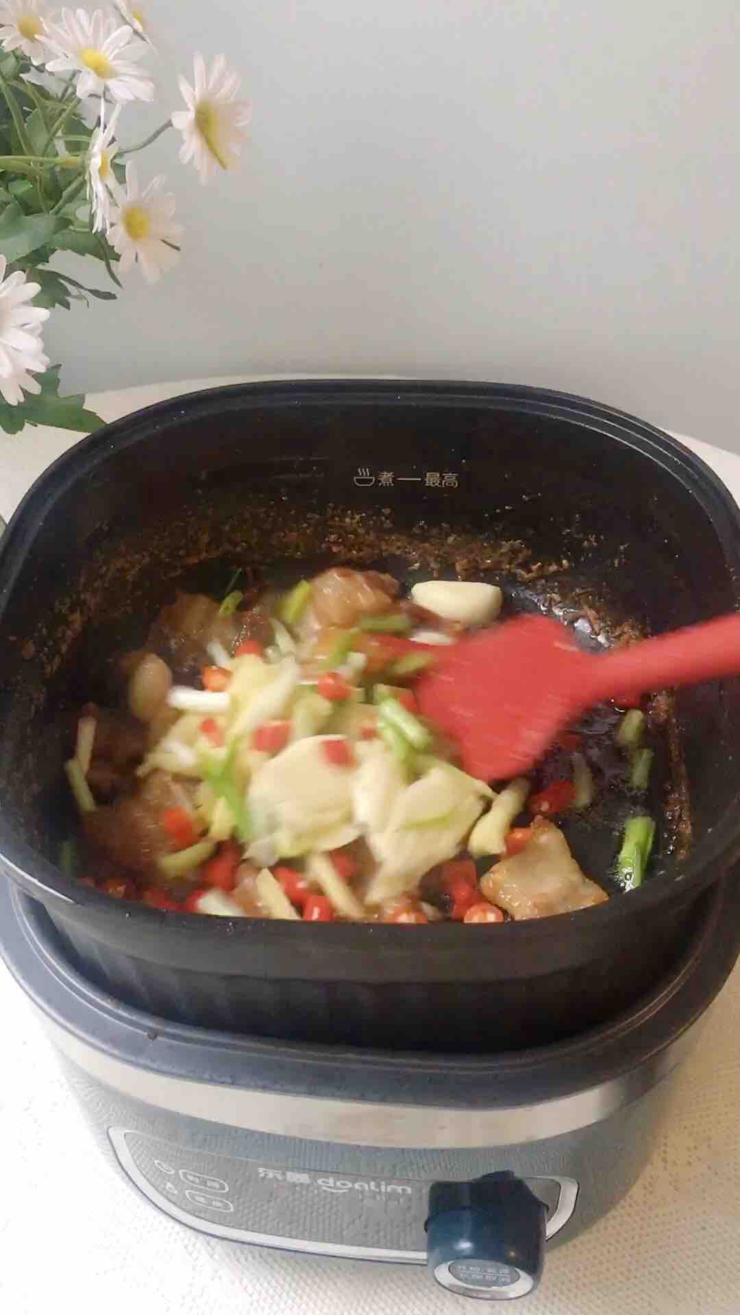 白菜豬肉燉粉條的做法-家常味煮菜譜-易網健康養生網 白菜豬肉燉粉條的做法-家常味煮菜譜
