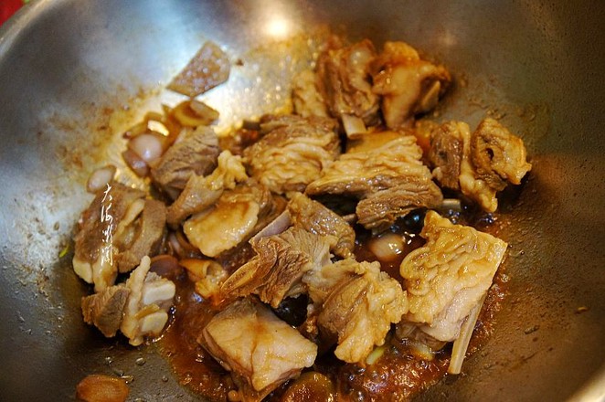 年夜飯必做的一道硬菜,低脂低卡不油膩的做法-家常味燒菜譜-易網健康養生網 年夜飯必做的一道硬菜,低脂低卡不油膩的做法-家常味燒菜譜