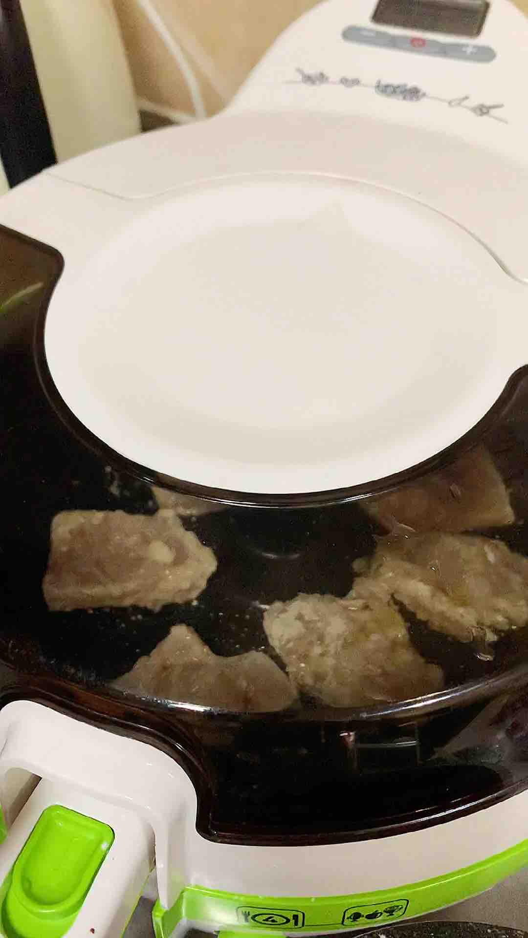 冰箱里的凍魚(yú)怎么做好吃呢?今天就來(lái)一份香焗凍魚(yú),吃出鮮魚(yú)的感覺(jué)。的做法-咸鮮味焗菜譜-易網(wǎng)健康養(yǎng)生網(wǎng) 冰箱里的凍魚(yú)怎么做好吃呢?今天就來(lái)一份香焗凍魚(yú),吃出鮮魚(yú)的感覺(jué)。的做法-咸鮮味焗菜譜