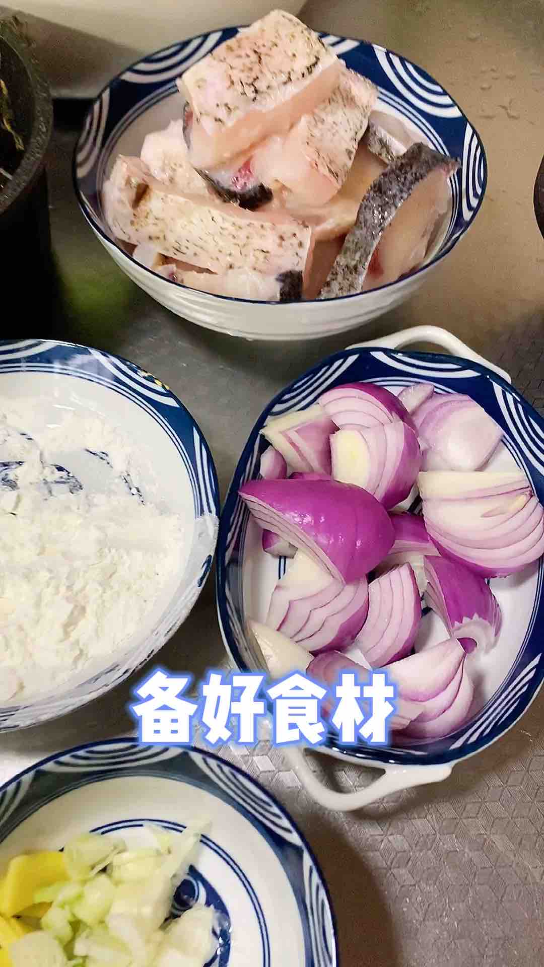 冰箱里的凍魚(yú)怎么做好吃呢?今天就來(lái)一份香焗凍魚(yú),吃出鮮魚(yú)的感覺(jué)。的做法-咸鮮味焗菜譜-易網(wǎng)<a href=http://m.aoa7937.com/ target=_blank class=infotextkey>健康養(yǎng)生</a>網(wǎng) 冰箱里的凍魚(yú)怎么做好吃呢?今天就來(lái)一份香焗凍魚(yú),吃出鮮魚(yú)的感覺(jué)。的做法-咸鮮味焗菜譜