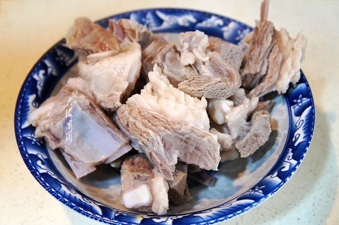 年夜飯必做的一道硬菜,低脂低卡不油膩的做法-家常味燒菜譜-易網健康養生網 年夜飯必做的一道硬菜,低脂低卡不油膩的做法-家常味燒菜譜