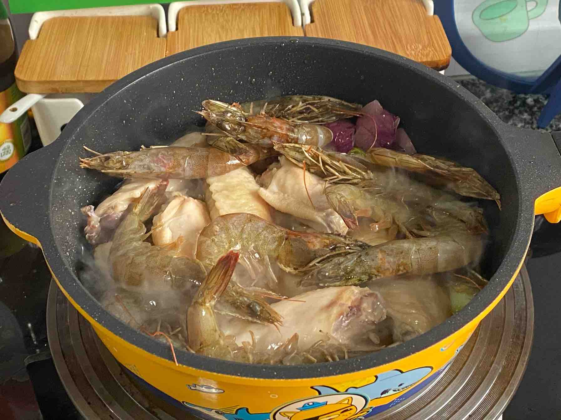 麻辣干鍋翅中蝦的做法-麻辣味燒菜譜