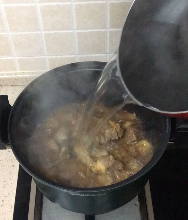 番茄牛腩鍋的做法-酸甜味燉菜譜-易網健康養生網 番茄牛腩鍋的做法-酸甜味燉菜譜