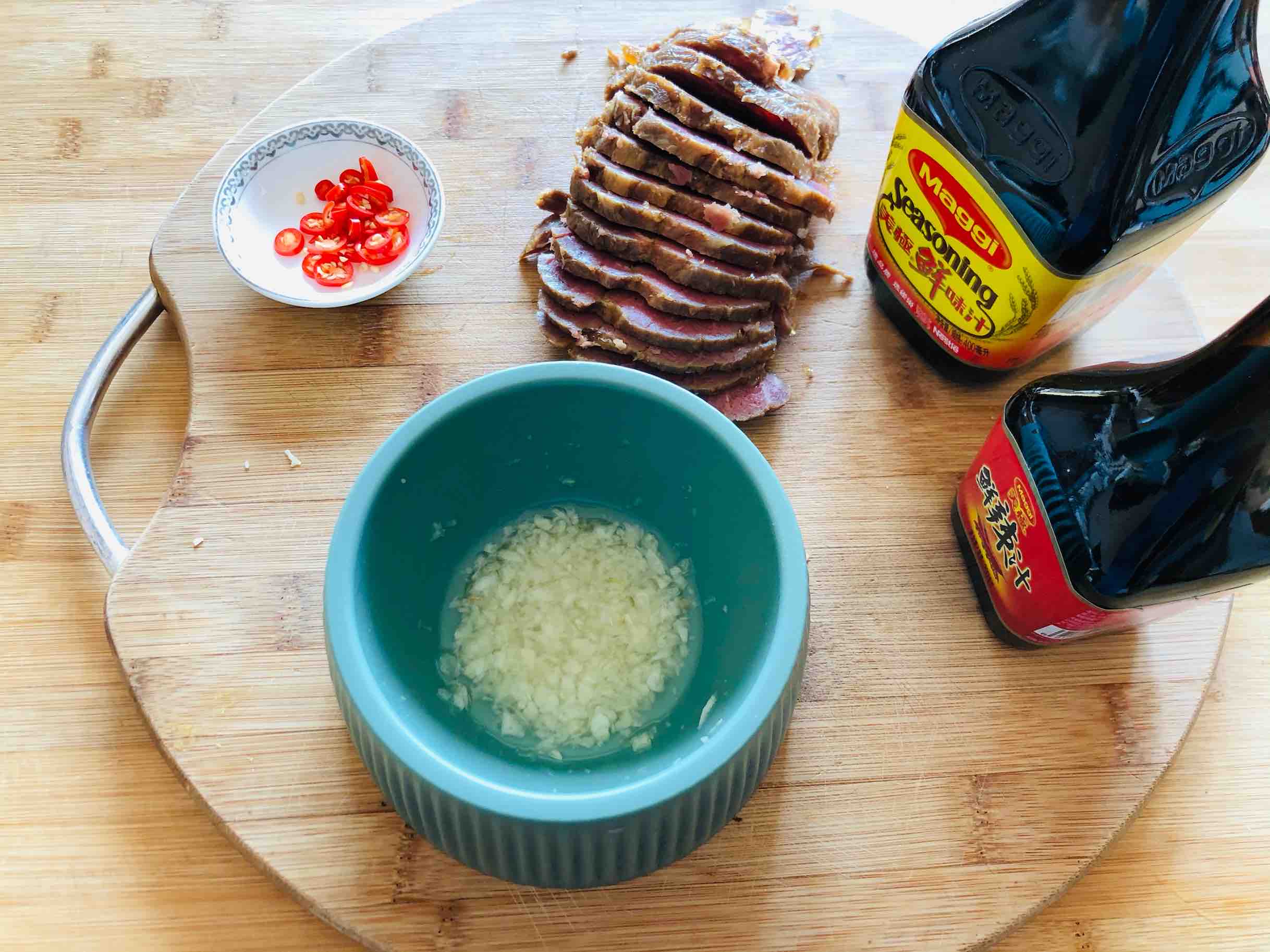 美極鮮辣牛肉的做法-咸鮮味拌菜譜