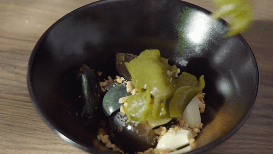 皮蛋鐳椒茄子的做法-家常味蒸菜譜-易網健康養生網 皮蛋鐳椒茄子的做法-家常味蒸菜譜