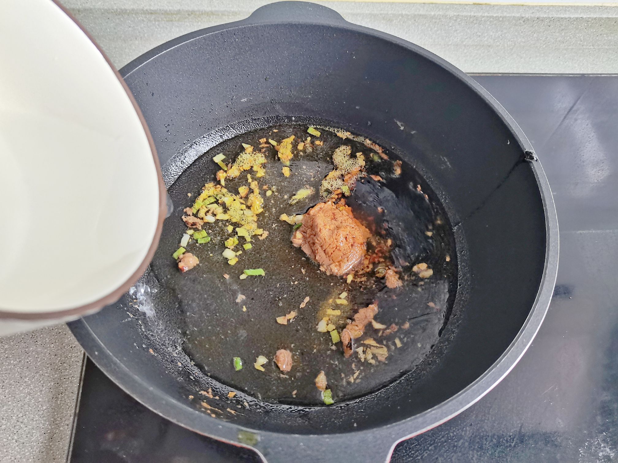 香辣牛腱子，香辣開胃，好吃又饞人的做法-香辣味燉菜譜