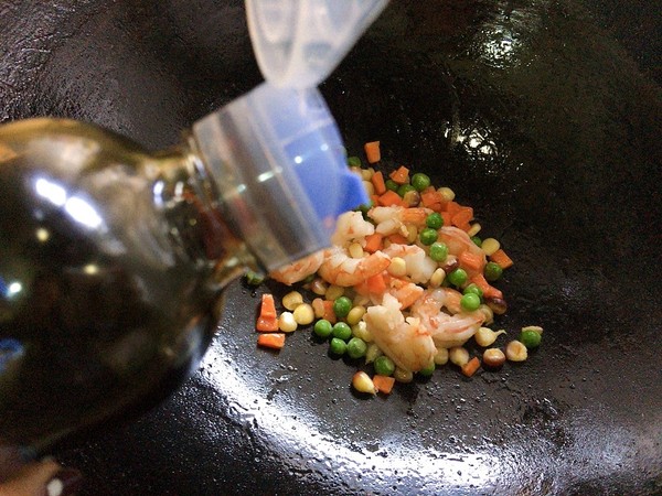 雜粒炒蝦仁，多彩又可愛的做法-咸鮮味炒菜譜