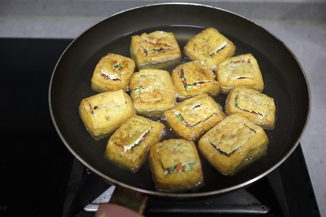八寶豆腐箱的做法-家常味燒菜譜-易網(wǎng)健康養(yǎng)生網(wǎng) 八寶豆腐箱的做法-家常味燒菜譜