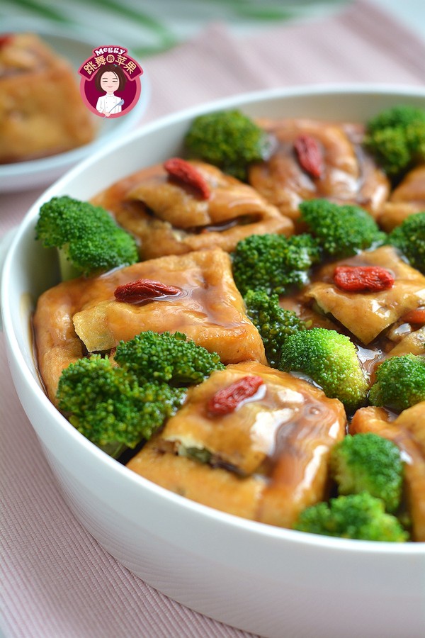 八寶豆腐箱的做法-家常味燒菜譜-易網(wǎng)健康養(yǎng)生網(wǎng) 八寶豆腐箱的做法-家常味燒菜譜