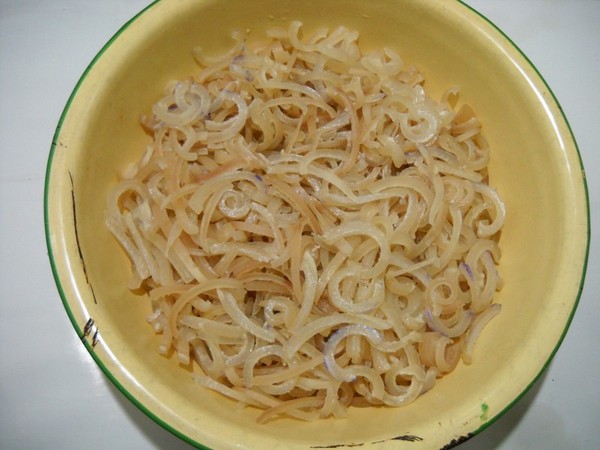 Q彈養(yǎng)顏肉皮凍的做法-家常味煮菜譜-易網(wǎng)健康養(yǎng)生網(wǎng) Q彈養(yǎng)顏肉皮凍的做法-家常味煮菜譜