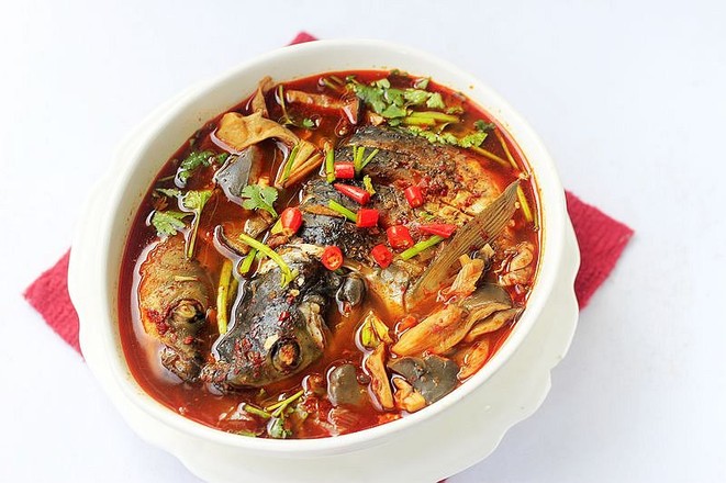 電飯煲燉魚頭的做法-麻辣味燉菜譜-易網健康養生網 電飯煲燉魚頭的做法-麻辣味燉菜譜