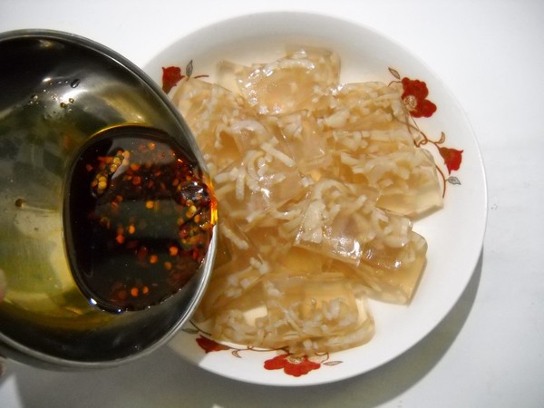 Q彈養(yǎng)顏肉皮凍的做法-家常味煮菜譜-易網(wǎng)健康養(yǎng)生網(wǎng) Q彈養(yǎng)顏肉皮凍的做法-家常味煮菜譜