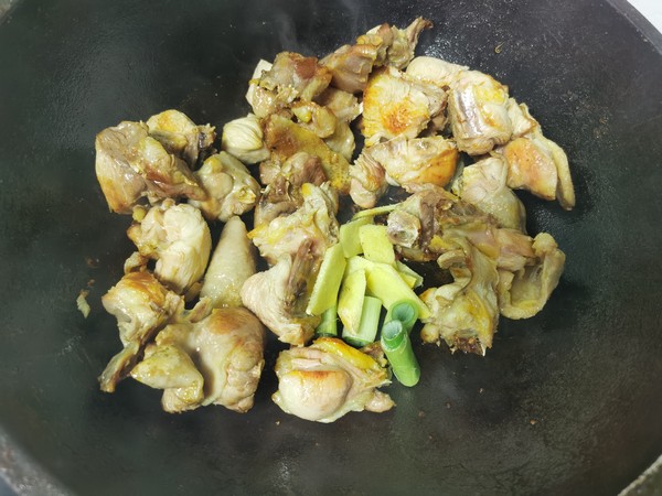 辣子雞的做法-家常味炒菜譜-易網(wǎng)健康養(yǎng)生網(wǎng) 辣子雞的做法-家常味炒菜譜