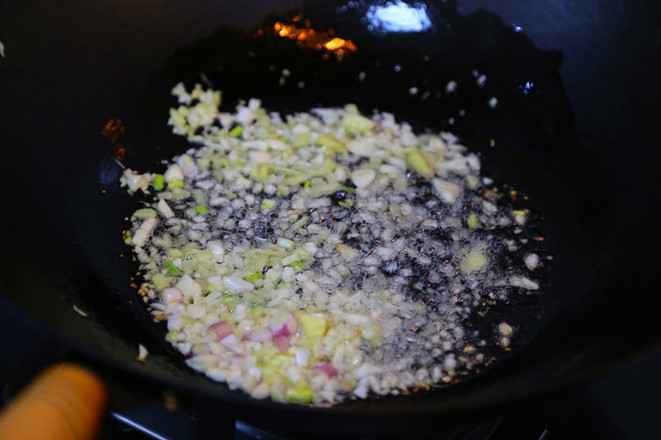剁椒炒魔芋豆腐的做法-酸辣味炒菜譜-易網(wǎng)健康養(yǎng)生網(wǎng) 剁椒炒魔芋豆腐的做法-酸辣味炒菜譜