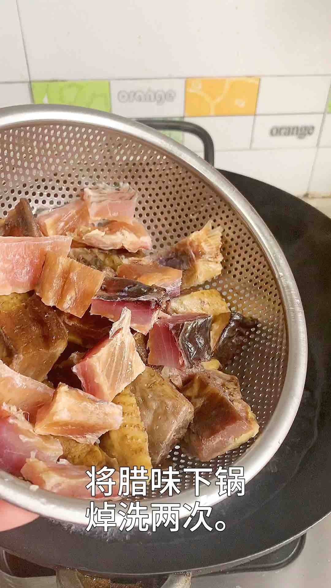 臘味合蒸老家專(zhuān)屬的年味，娃爸邊吃邊感慨的做法-家常味蒸菜譜