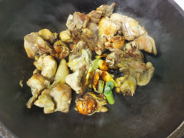 辣子雞的做法-家常味炒菜譜-易網(wǎng)健康養(yǎng)生網(wǎng) 辣子雞的做法-家常味炒菜譜