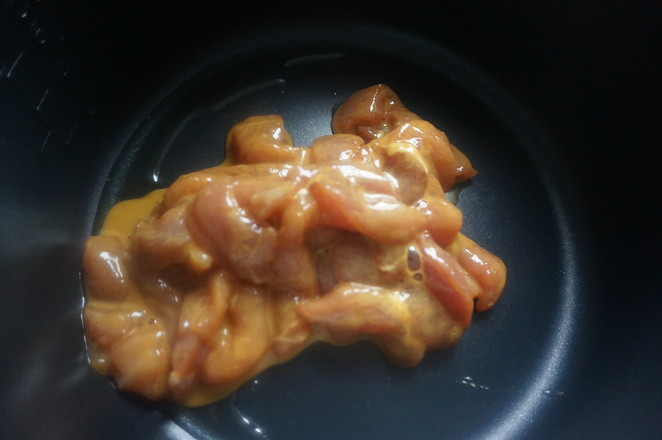 肉質酥嫩的秘訣在此，快手家常菜——酥嫩小炒肉的做法-咸鮮味炒菜譜