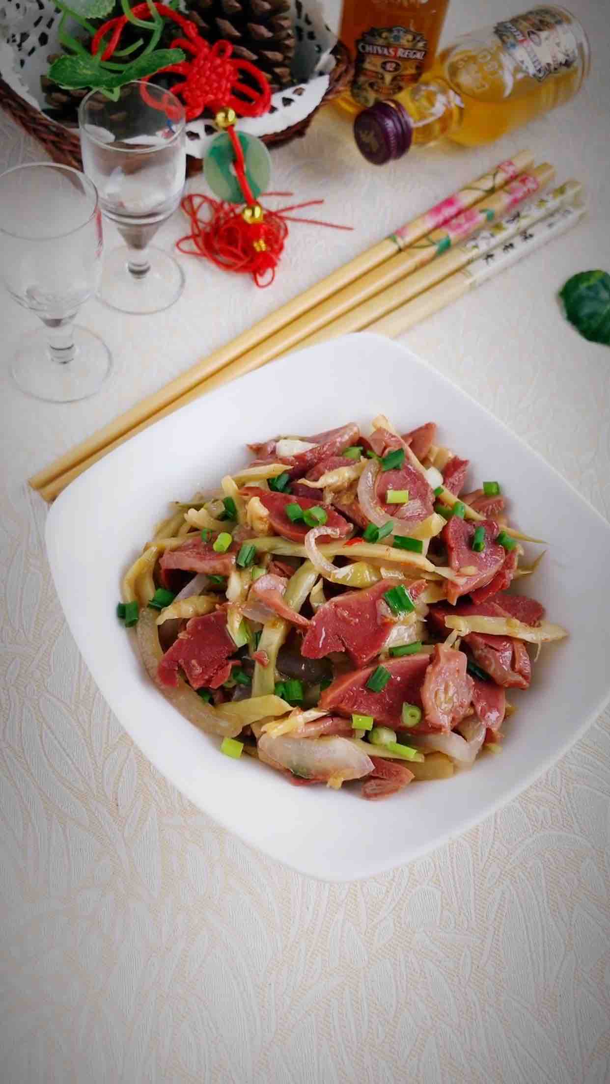野酸筍鹵鴨肫的做法-酸辣味炒菜譜-易網健康養生網 野酸筍鹵鴨肫的做法-酸辣味炒菜譜