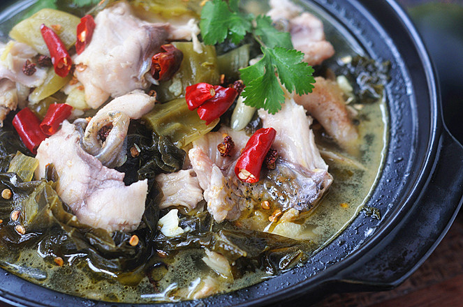 魚的做法這么多，我獨愛酸菜魚，湯鮮肉嫩，比水煮魚片更營養！的做法-酸辣味煮菜譜