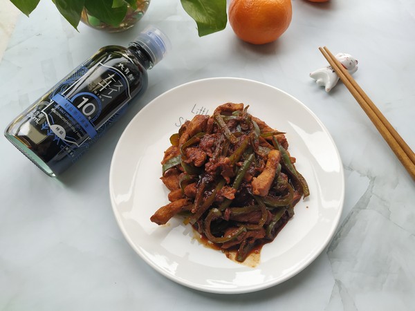 肉質酥嫩的秘訣在此，快手家常菜——酥嫩小炒肉的做法-咸鮮味炒菜譜