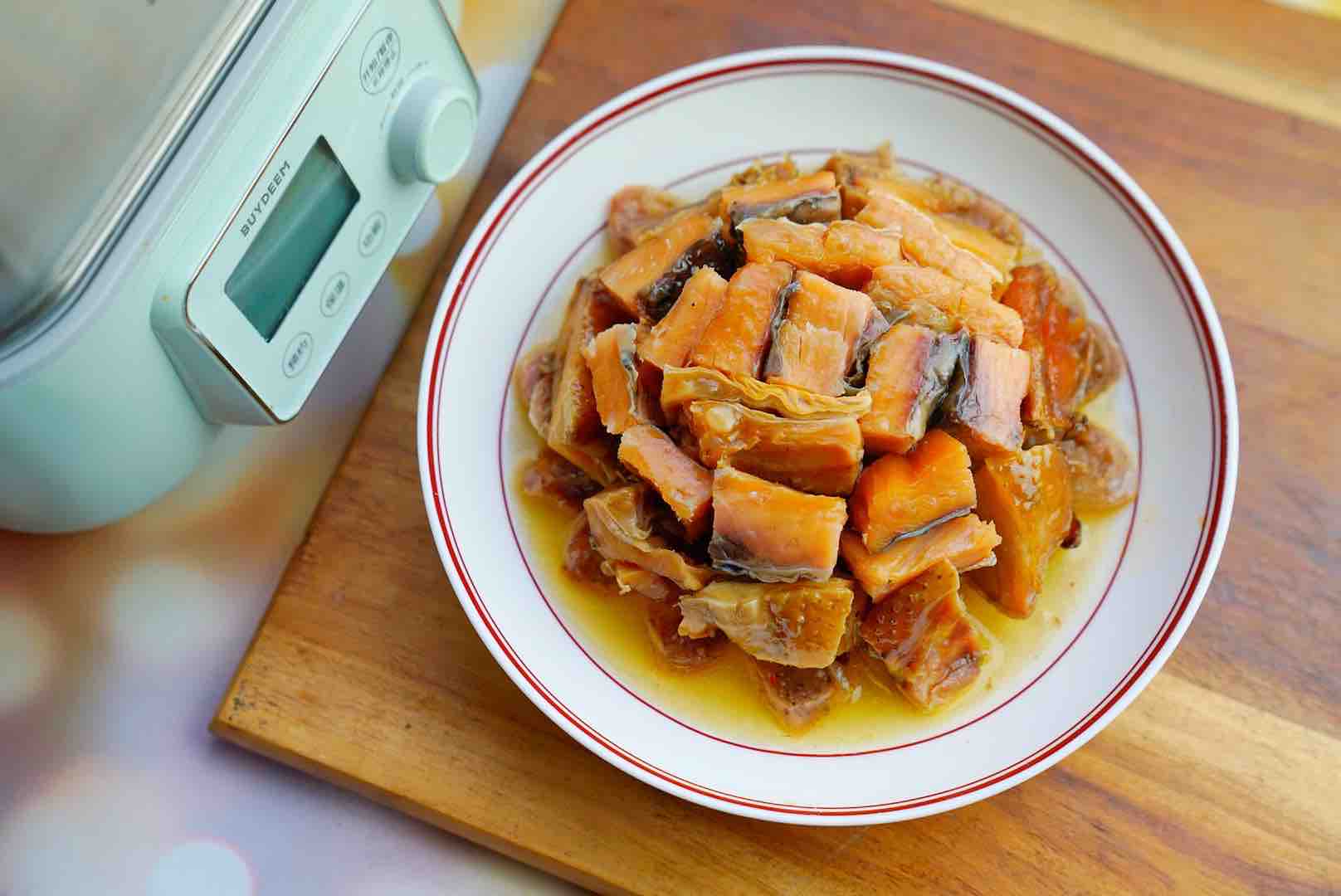 臘味合蒸老家專(zhuān)屬的年味,娃爸邊吃邊感慨的做法-家常味蒸菜譜-易網(wǎng)健康養(yǎng)生網(wǎng) 臘味合蒸老家專(zhuān)屬的年味,娃爸邊吃邊感慨的做法-家常味蒸菜譜