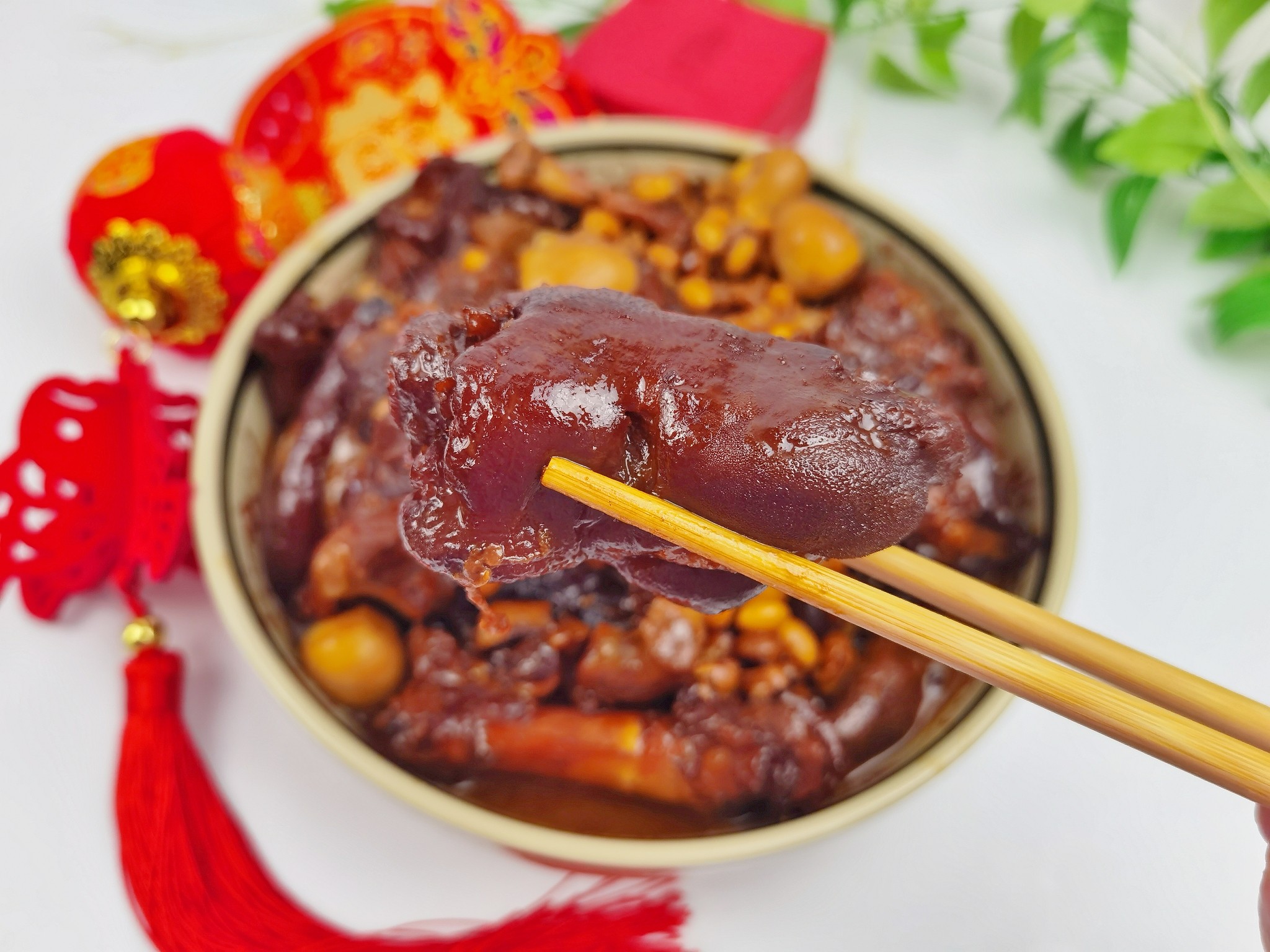 腐乳豬蹄-滿滿的膠原蛋白，軟糯不油膩，入口即化的做法-咸鮮味燉菜譜